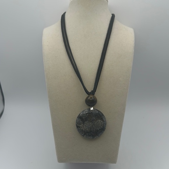 Round Black Coral Fossil Jade Pendant Necklace - Picture 2 of 11